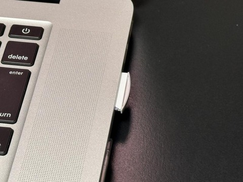 macbookpro-sd-adaptor2